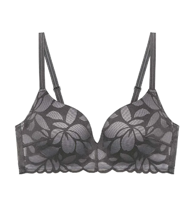 BEYOND BLOSSOM NON-WIRED PADDED BRA